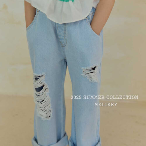 Jolie Summer 🕊️ 街頭微破小潮牛仔褲