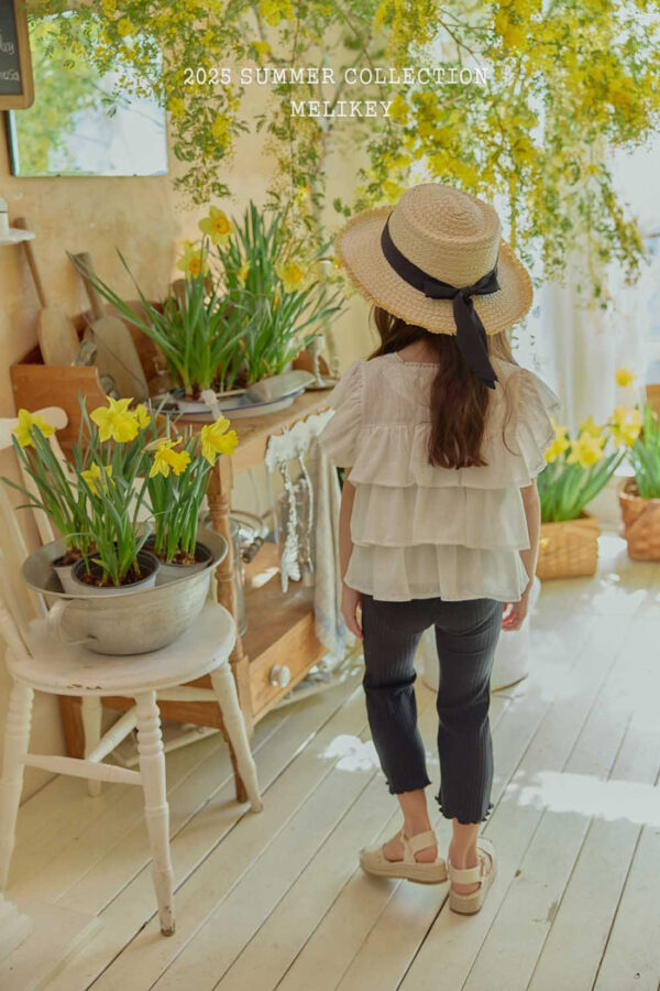 Jolie Summer 🕊️ 跳跳裙襬上衣