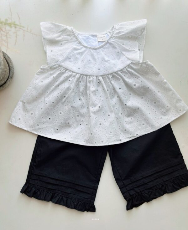 Jolie Summer 🕊️ 風鈴花袖上衣