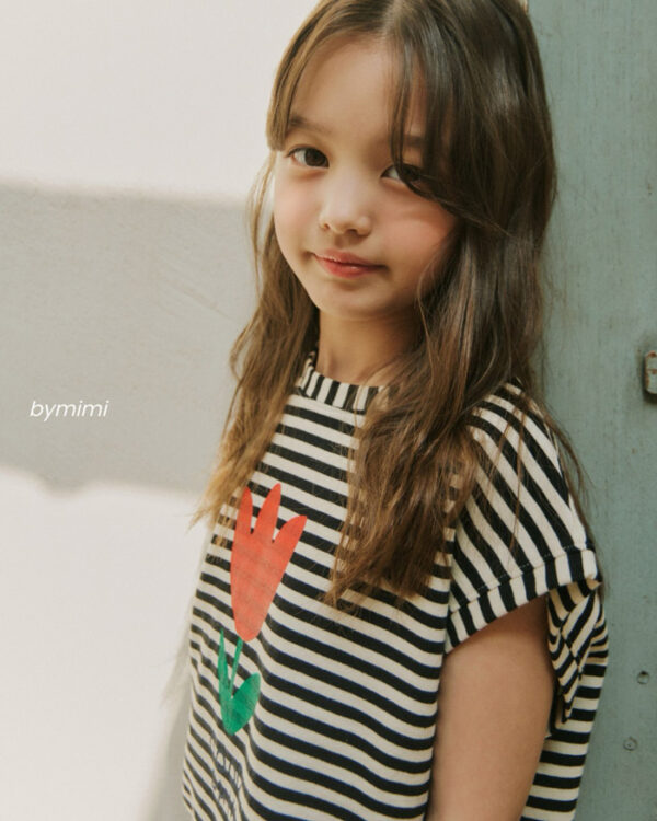Jolie Summer 🕊️ 童年小花條紋上衣