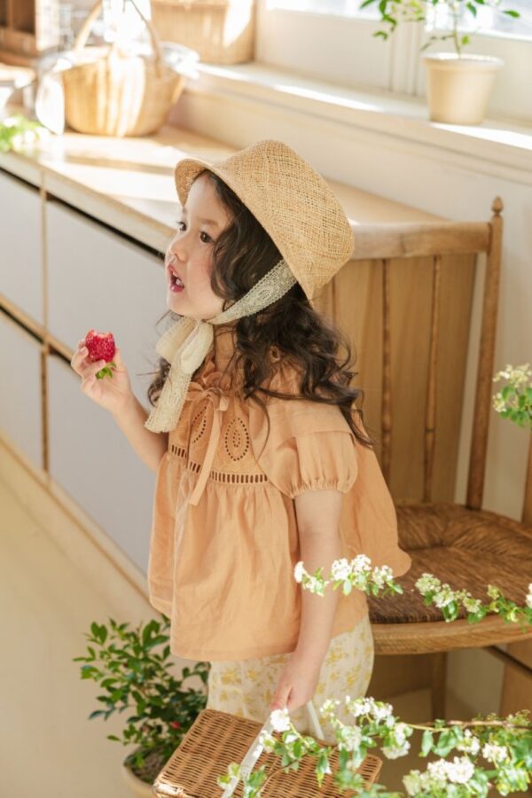 Jolie Summer 🕊️ 茉莉蕾絲泡泡袖上衣