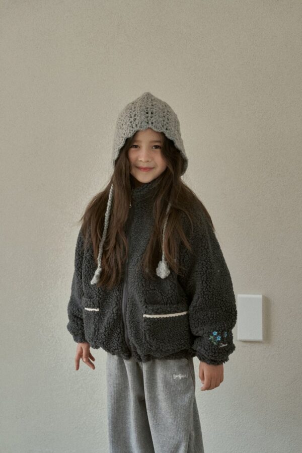 126B077C-F524-4E2C-B0A2-A061902B86FD ❄️ 冬之繭感羊羔絨外套