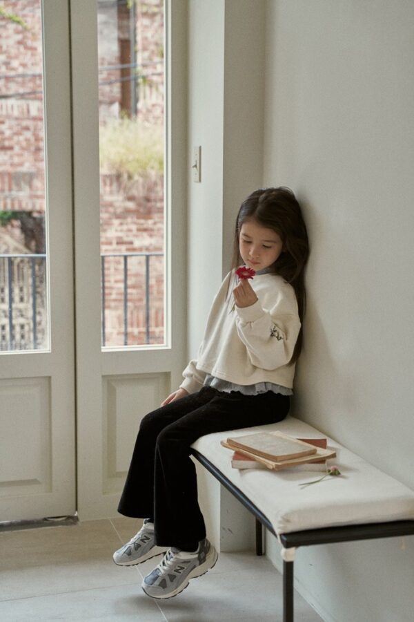 5BABCFFA-3D28-4003-B508-1CA9B02F48E7 ❄️ 柔光微喇長褲