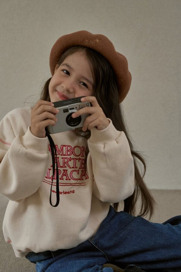 7CC5CE21-7722-4272-B418-7D32BB1907D2 ❄️ Cambon 微光休閒衛衣