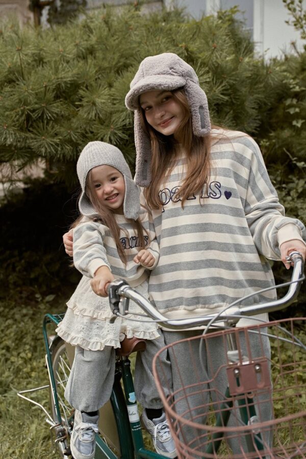 98FF5CE8-933B-450A-9DCE-31E217FDFE3B ❄️ 巴黎夢想衛衣