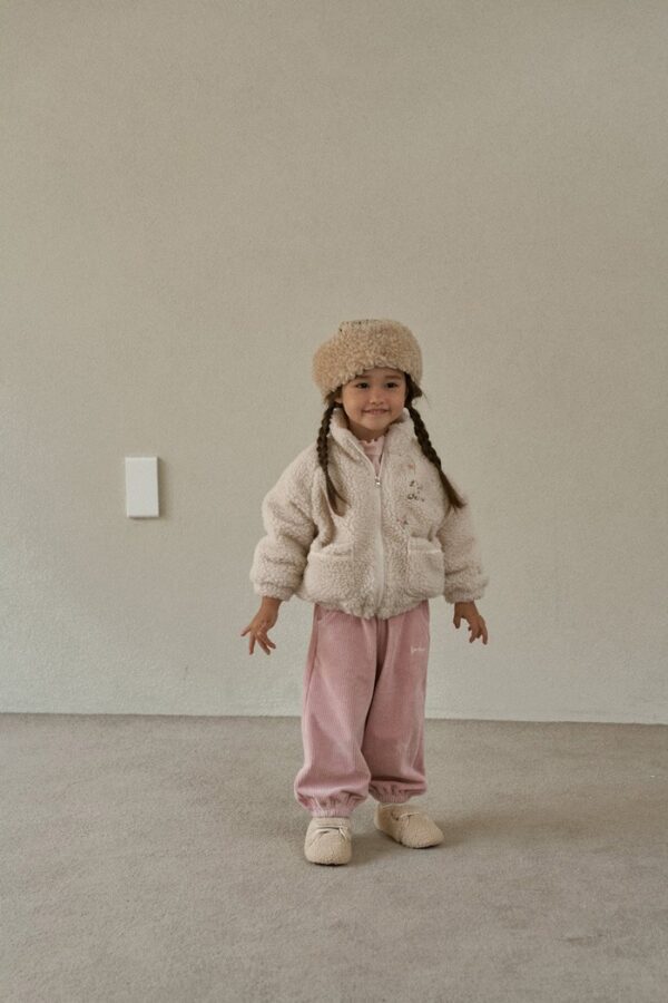 E1B82625-4E7F-42B3-9BFC-65462809FD4F ❄️ 冬之繭感羊羔絨外套