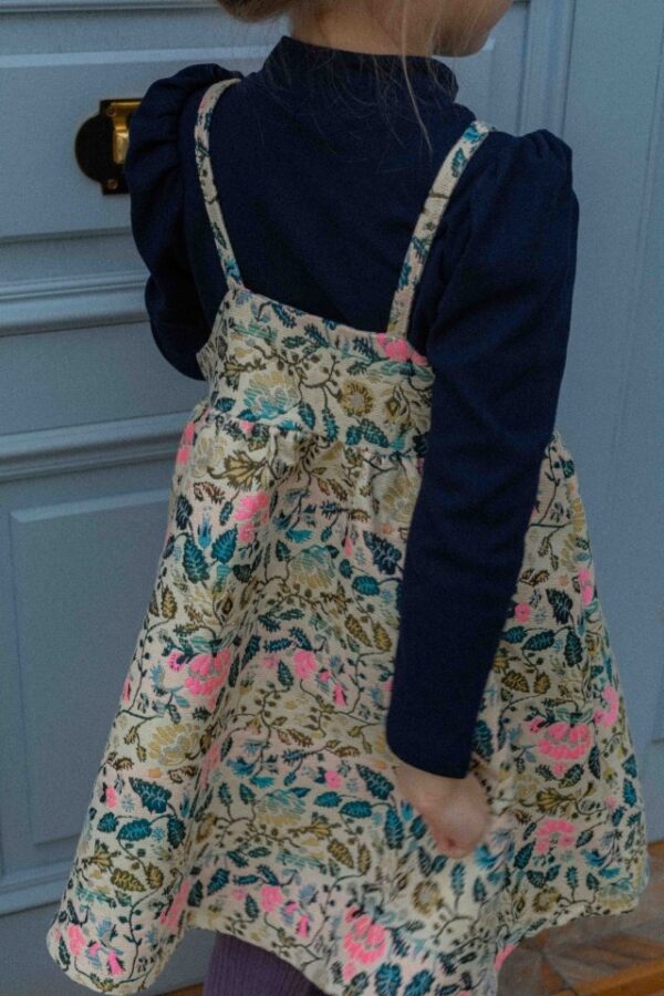 ❄️ 輕柔花語提花印花細肩帶洋裝