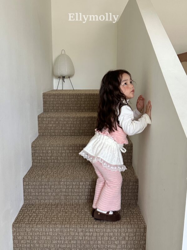 035476DC-5D6C-4C25-A598-220477F65235 ❄️ 甜美顯瘦修身喇叭褲