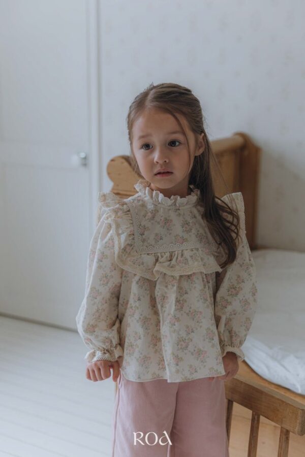 ❄️ 方領荷葉邊襯衫