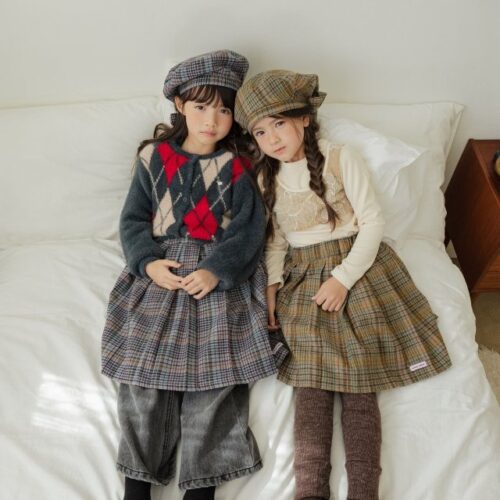 106C28C3-9F8F-4368-8F55-36079F9A8B3C ❄️ 氣質優雅復古格紋裙