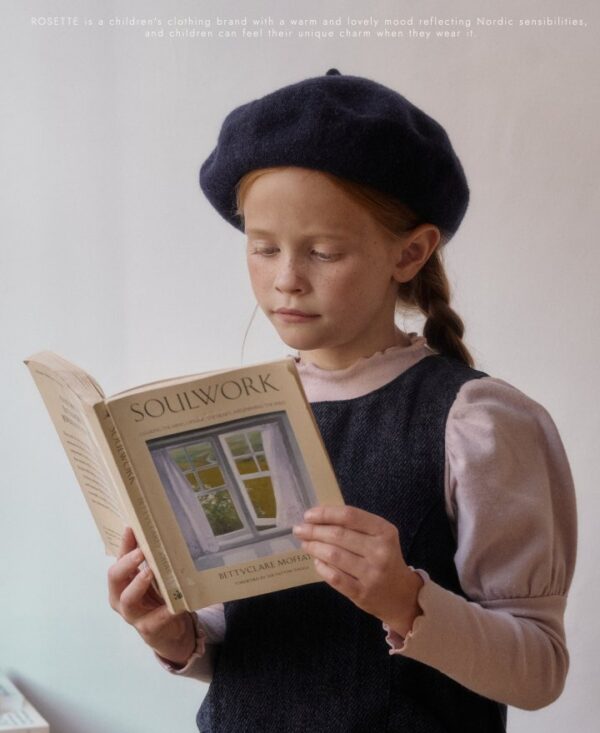 1E8BE647-240B-4450-B5C8-8FAAE98AA5E4 ❄️ 學院風燈芯絨背心洋裝