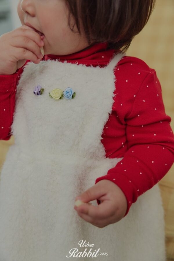 2B1D1C39-32E5-44E4-BAB1-BF0833EB575D ❄️ 可愛保暖圓點荷葉邊上衣