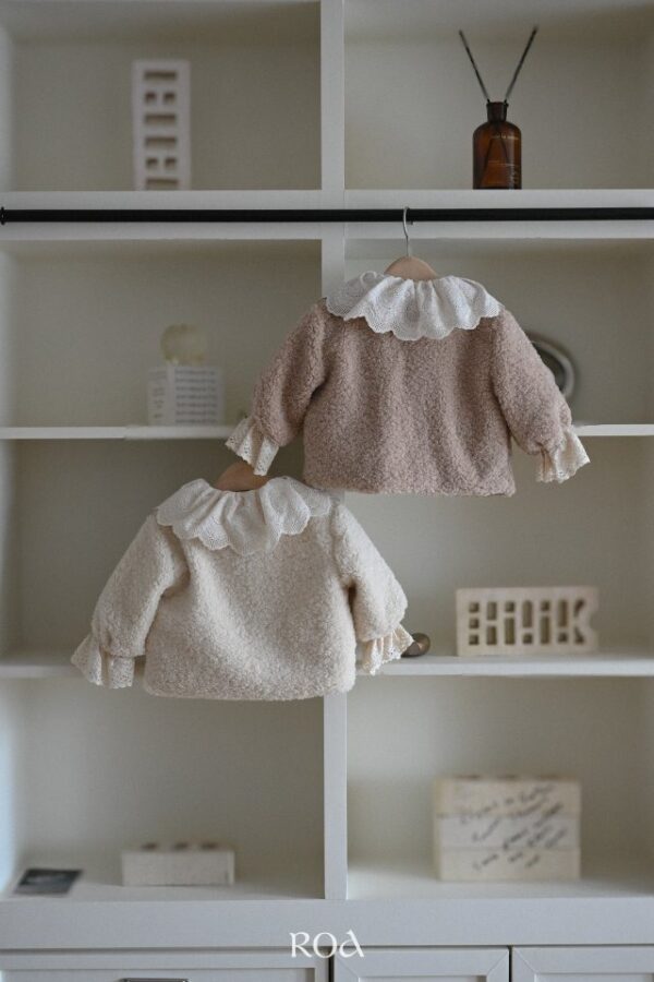 ❄️ 絨毛蕾絲外套