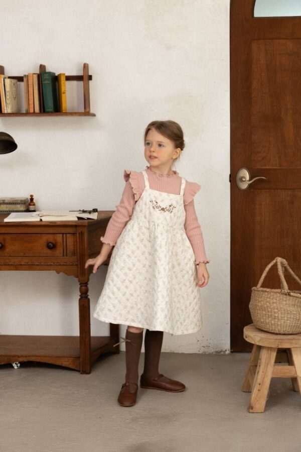 ❄️ Aisha 刺繡連衣裙