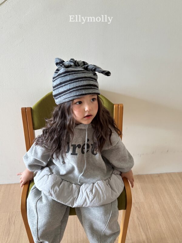 3F885DA9-E7A7-40E2-9751-B9F0BEF25A11 ❄️ 慵懶感燈籠袖連帽大學T