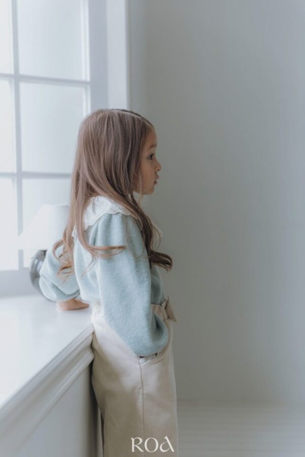 ❄️ 蕾絲韻律上衣