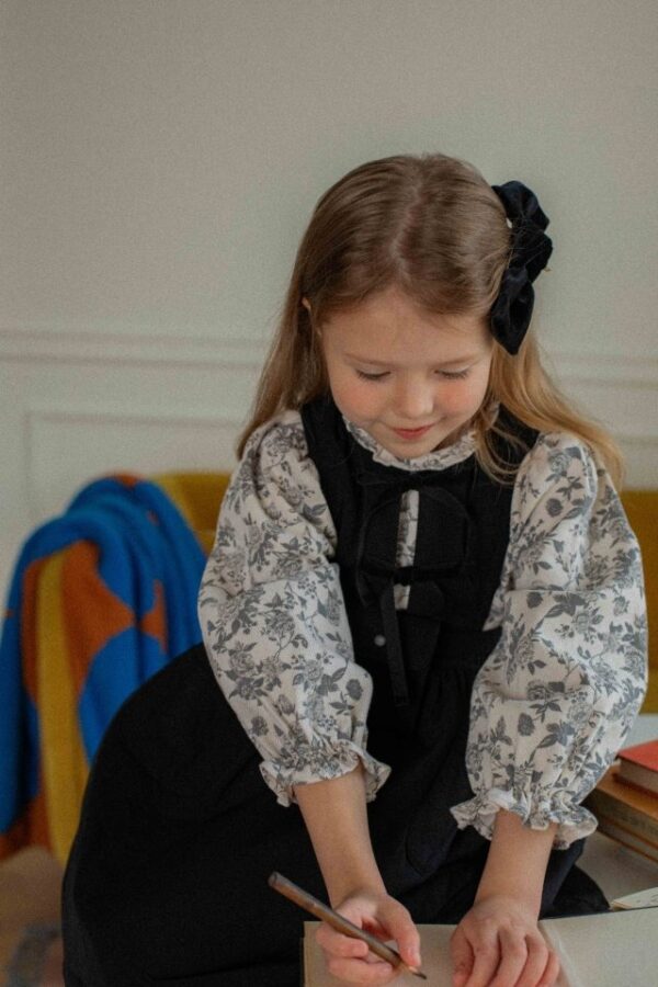 40ED18C1-CC44-42D5-A4E2-2E7D8B47DC59 ❄️ 氣質絲絨蝴蝶結洋裝