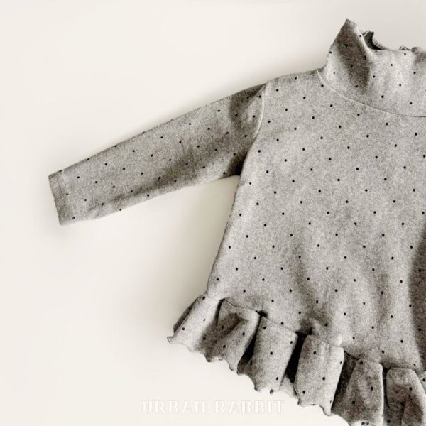 41CE6635-3685-423D-865F-C8F5BC5C0DE2 ❄️ 可愛保暖圓點荷葉邊上衣