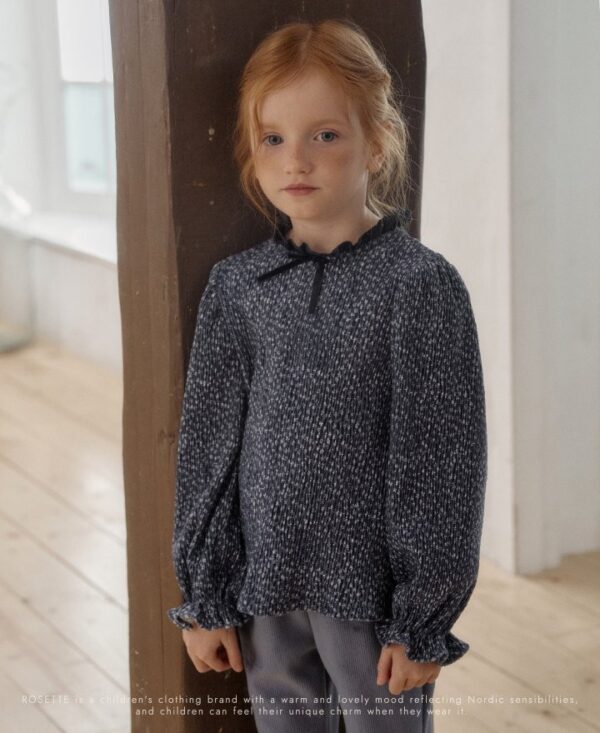 466E0B09-9A90-4EDF-8C68-60BB532E6E9A ❄️ 甜美復古壓褶蝴蝶結襯衫