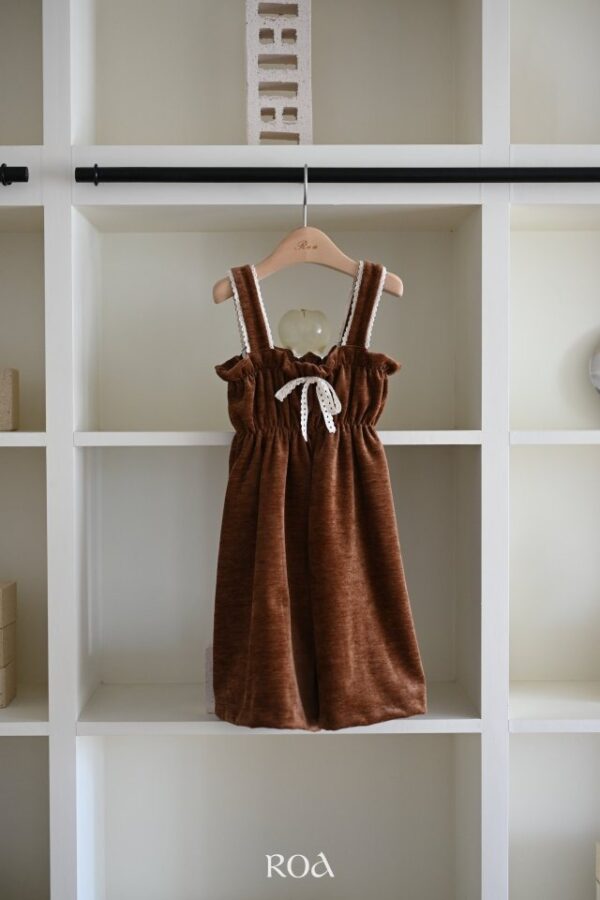 ❄️ 魅力荷葉連身褲