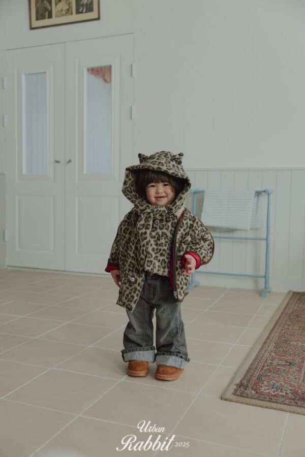 48F5A435-F555-42D9-8743-99F90F24AC8D ❄️ 連帽長圍巾