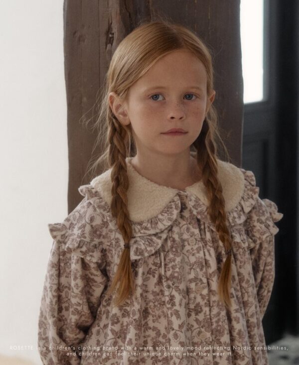 4A87303B-DE72-473F-9B59-58A9DA3DC8F8 ❄️ 柔軟絨面優雅A字洋裝