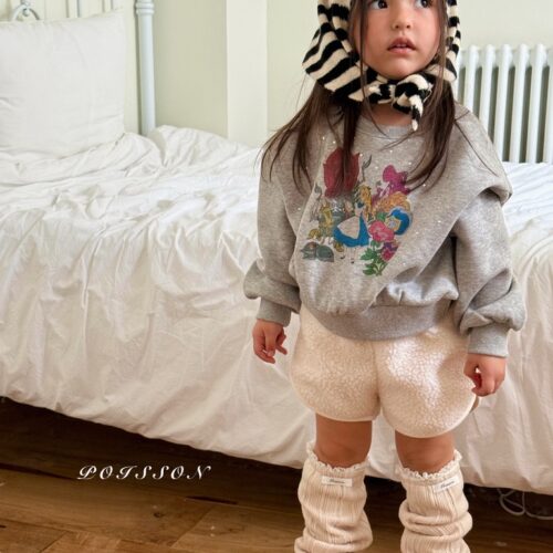 4A9BBC32-B2AD-4C5C-B66B-F14AE620D200_1_105_c ❄️ 愛麗絲花朵大學T