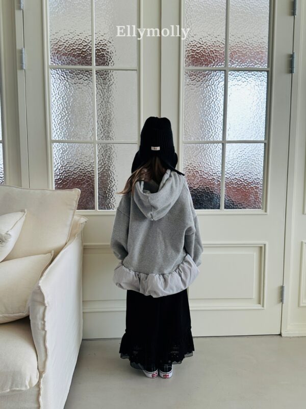 5A21637A-BCBD-407E-94FF-266D991E1EA1 ❄️ 慵懶感燈籠袖連帽大學T