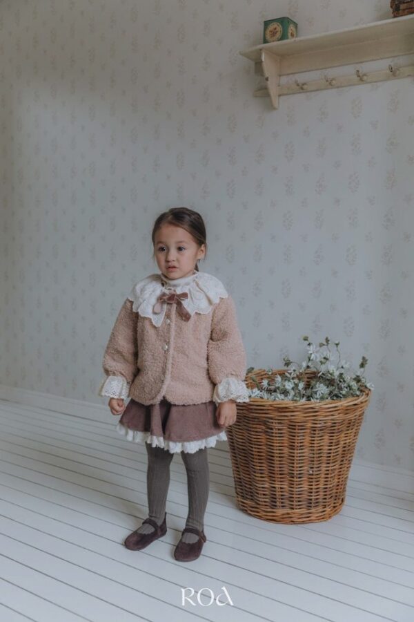 ❄️ 絨毛蕾絲外套