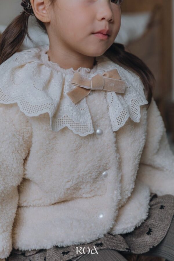 ❄️ 絨毛蕾絲外套