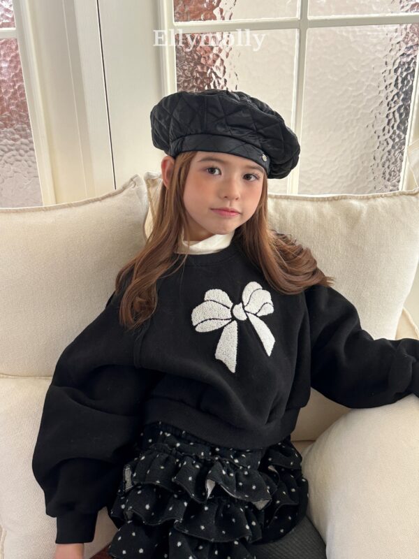 6BD093E9-6A5B-4B5D-B57F-A83564034733 ❄️ 可愛蝴蝶結衛衣