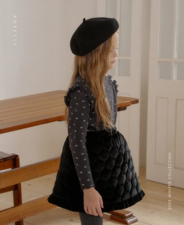 6EAA8F92-8707-4D68-B1E9-CECE1FC096BD ❄️ 甜美蝴蝶結捲邊打底上衣