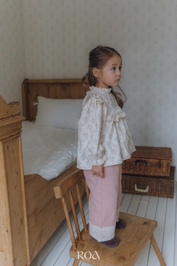 79E3D862-EE9C-4F31-AD6D-46796735BE85 ❄️ 蕾絲褲腳夢境長褲