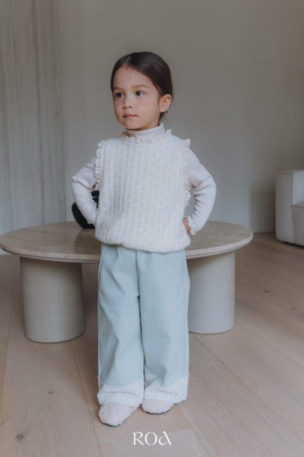 7DA17110-A983-461E-BDAF-8BFE7EBBC789 ❄️ 蕾絲褲腳夢境長褲