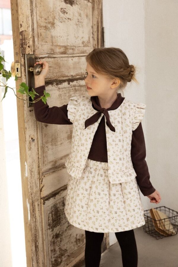 7F4B143D-A3EB-4E01-9F4E-B3B6B4B162E6 ❄️ 露藏著月光短裙