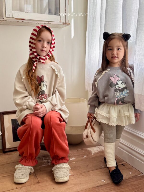 ❄️ 米妮荷葉滾邊大學T