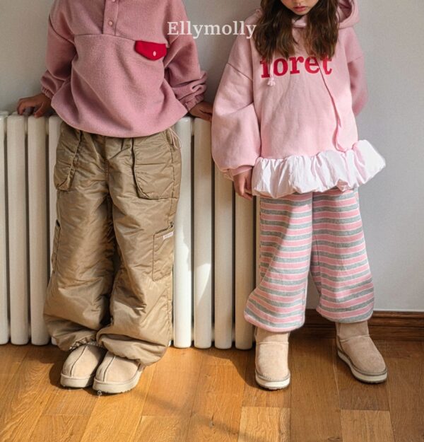 86E185CF-4A38-47F2-AA13-413A4435BE8B ❄️ 可愛心機條紋愛心縮口褲