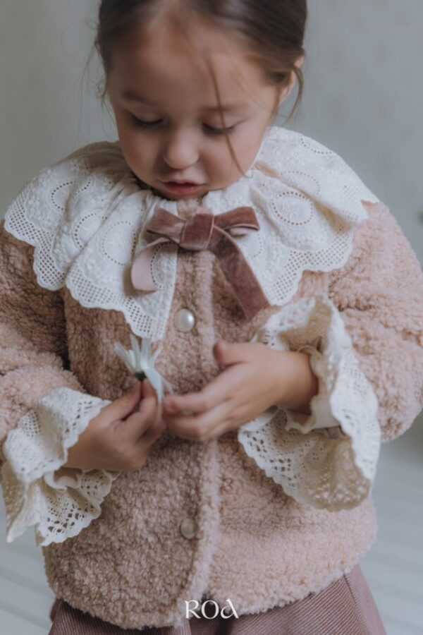 ❄️ 絨毛蕾絲外套