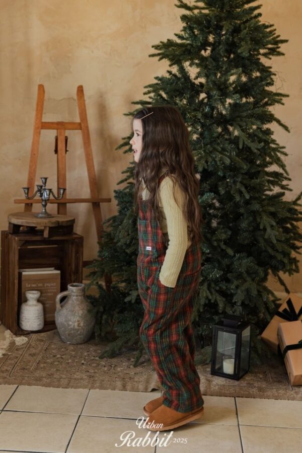 8C0E8256-FC0D-4153-AF7D-369A7A3DF348 ❄️ 可愛學院風保暖格紋吊帶褲