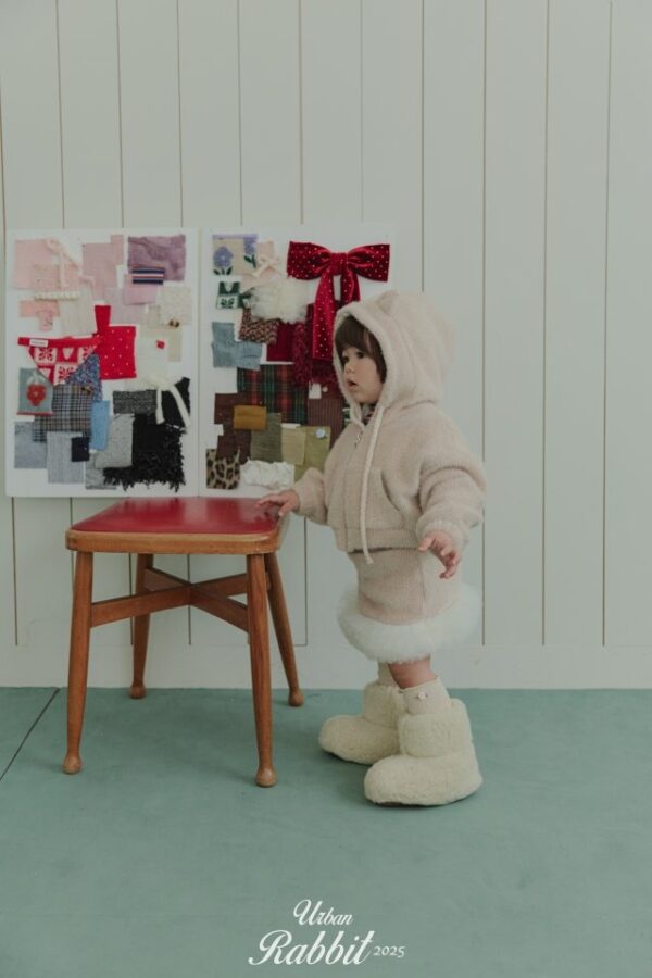 922ACC37-BF11-4AAC-82E8-B1D236F6CEB9 ❄️ 甜美絨球感造型迷你褲裙