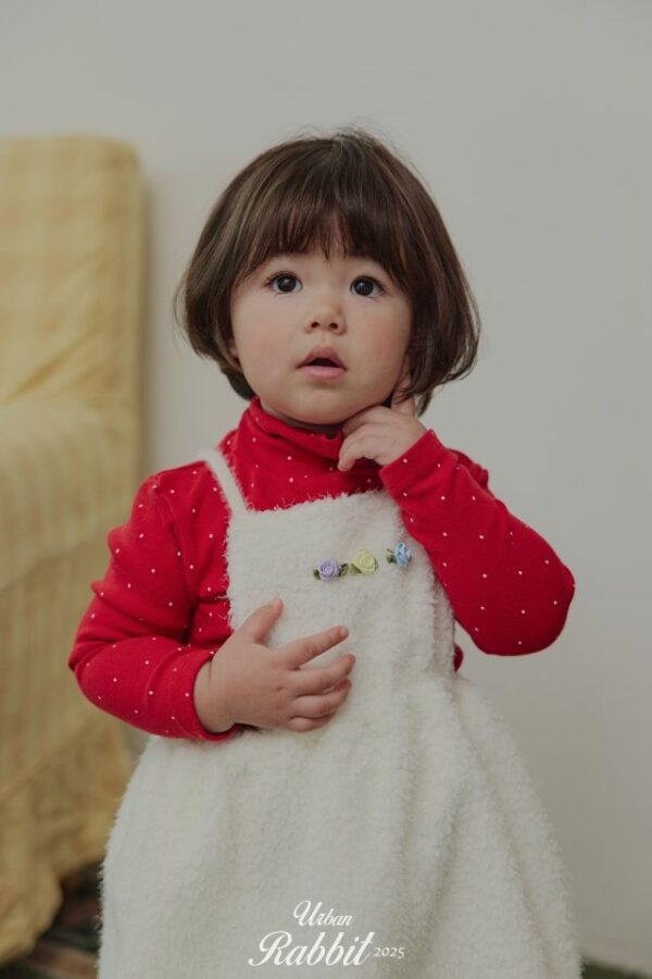 989F5E9C-8A58-487C-A359-BF3E640170CA ❄️ 可愛保暖圓點荷葉邊上衣