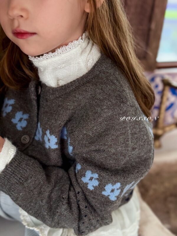 ❄️ 氣質蕾絲拼接半高領打底衣