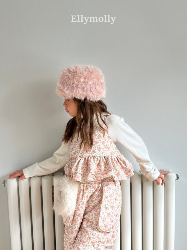 ❄️ 可愛荷葉邊造型馬甲背心