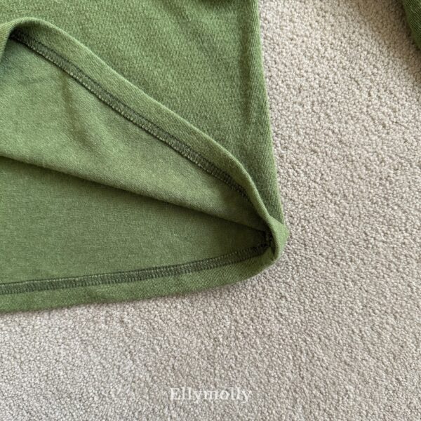 A0E36939-734C-4192-877D-0E3B0B741B1D_1_105_c ❄️ 雪絨保暖小高領打底衫