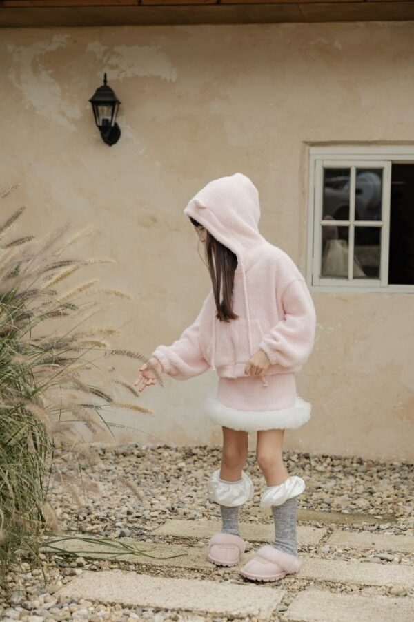 A481AEAB-FF13-48CA-A605-E37B908E7191_1_201_a ❄️ 甜美絨球感造型迷你褲裙