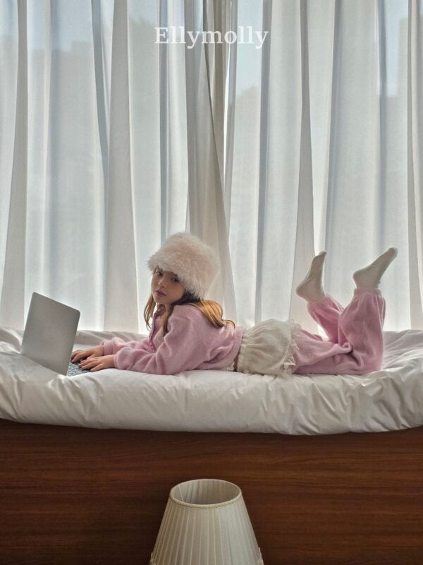 A690858E-551A-47B1-90CB-06487E0E75E9 ❄️ 慵懶毛絨縮口休閒褲