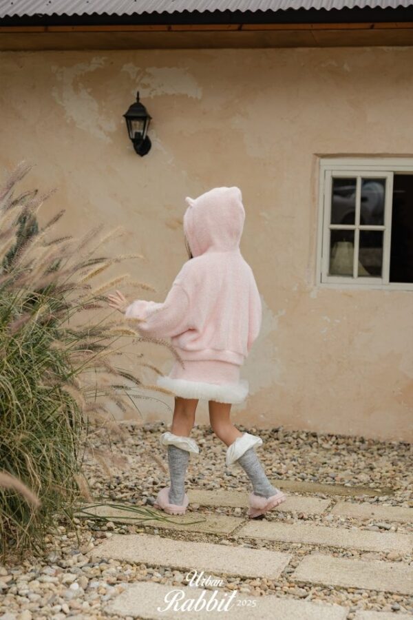 A8286F3F-7B5A-4304-9514-B3C2C1EA57AE ❄️ 甜美絨球感造型迷你褲裙