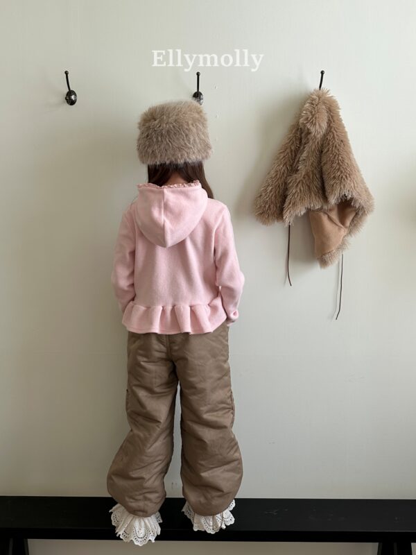 B1674233-46A5-449C-A1DD-C27F9D591EE6 ❄️ 優雅玫瑰荷葉邊連帽上衣