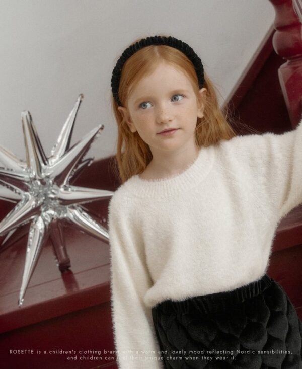 B1C6C20E-A8A5-4B4E-B1EB-D65C3BFD28D8 ❄️ 軟糯親膚圓領毛衣上衣