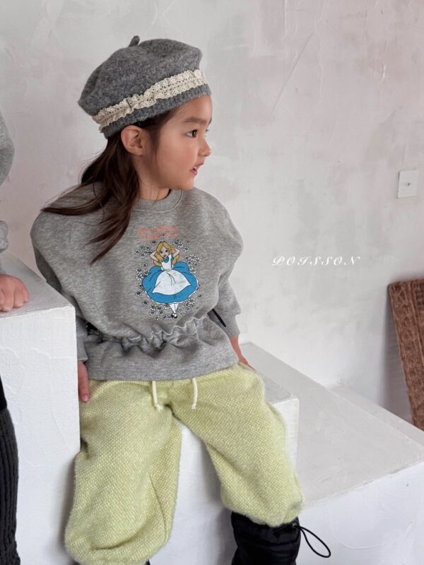 ❄️ 荷葉邊造型貝雷帽